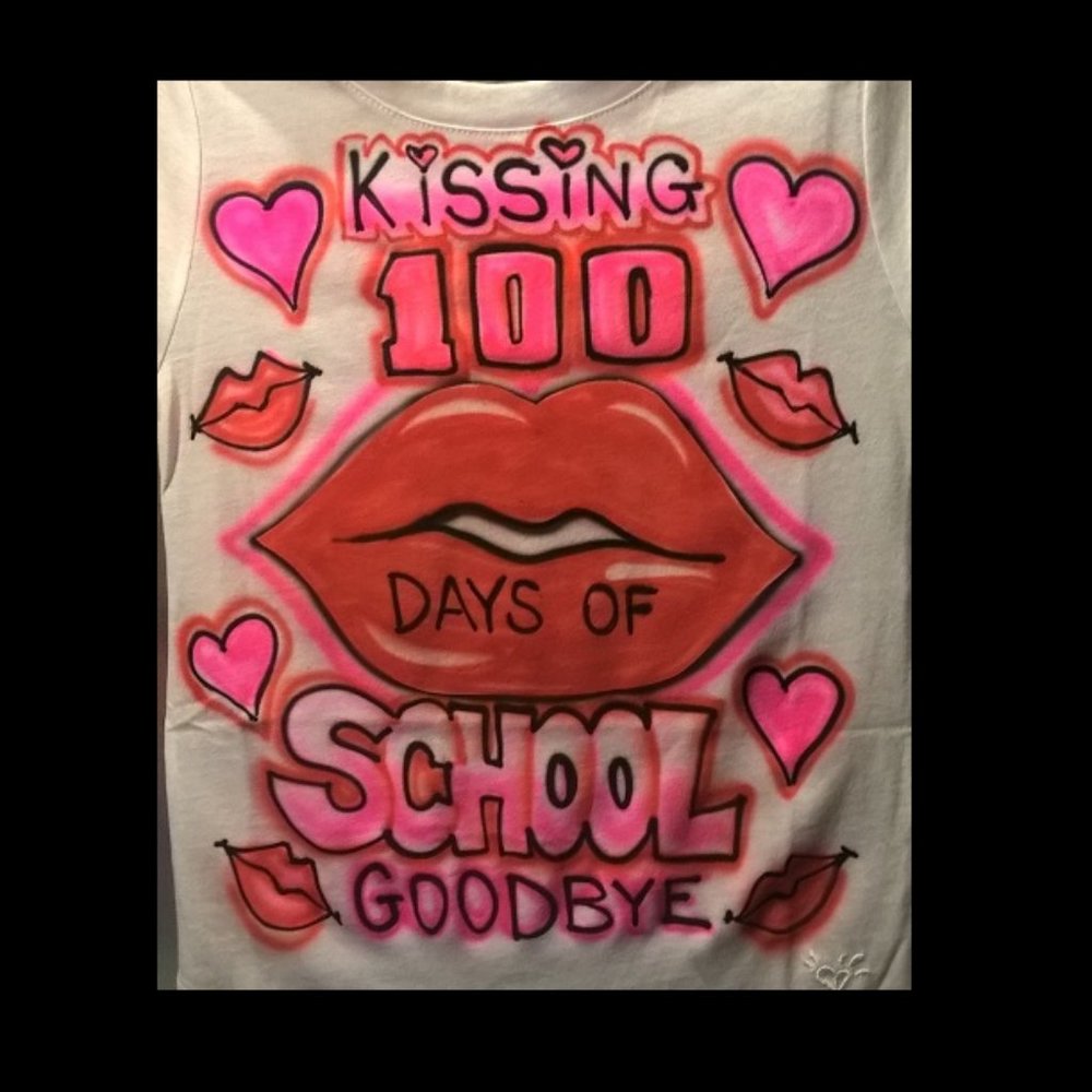new airbrush 100th day of school youth kissing tshirt
